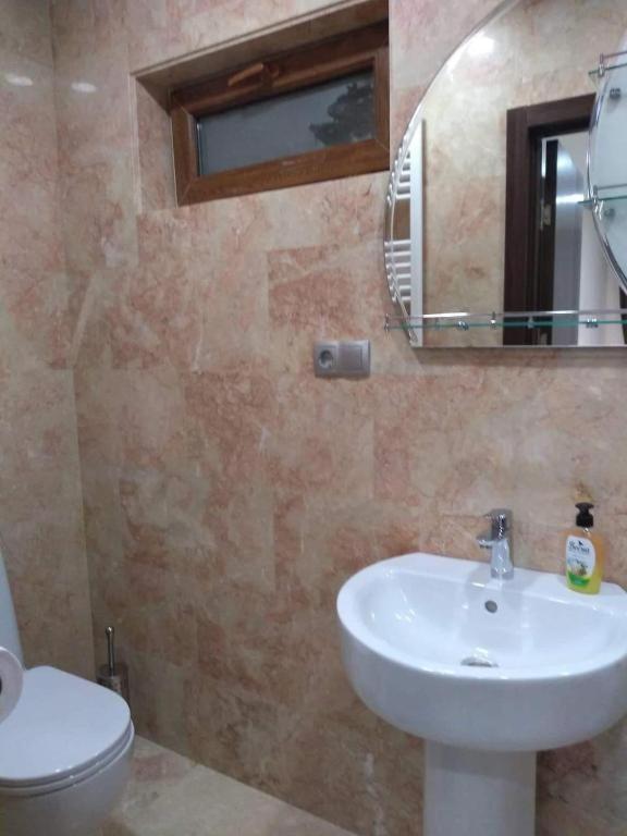 Апартаменты На Пиросмани, 22 в центре Боржоми Номер фото